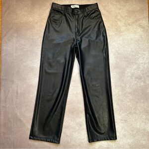 Abercrombie & Fitch The ‘90s Relaxed Jean Ultra High Rise Curve Love Vegan 27 4